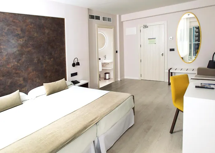 Hotell Centre - Adults Only 4*