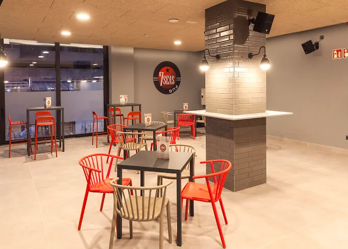 Centre - Adults Only 4*