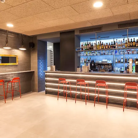 Centre - Adults Only Szálloda