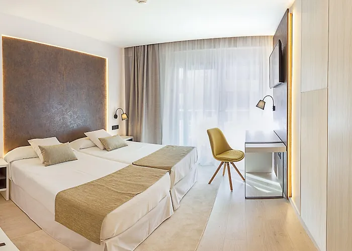 Hotel Centre - Adults Only 4*